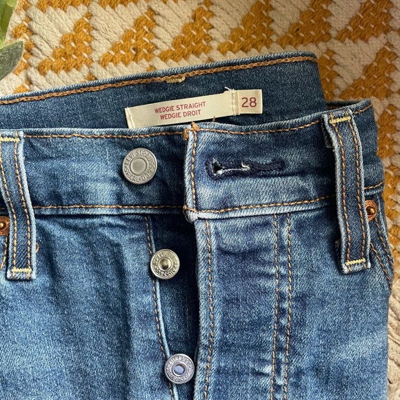 Levi’s blue jeans - Picture 2 of 3